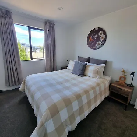 The Tuis Nest Villa Taupo Exterior photo
